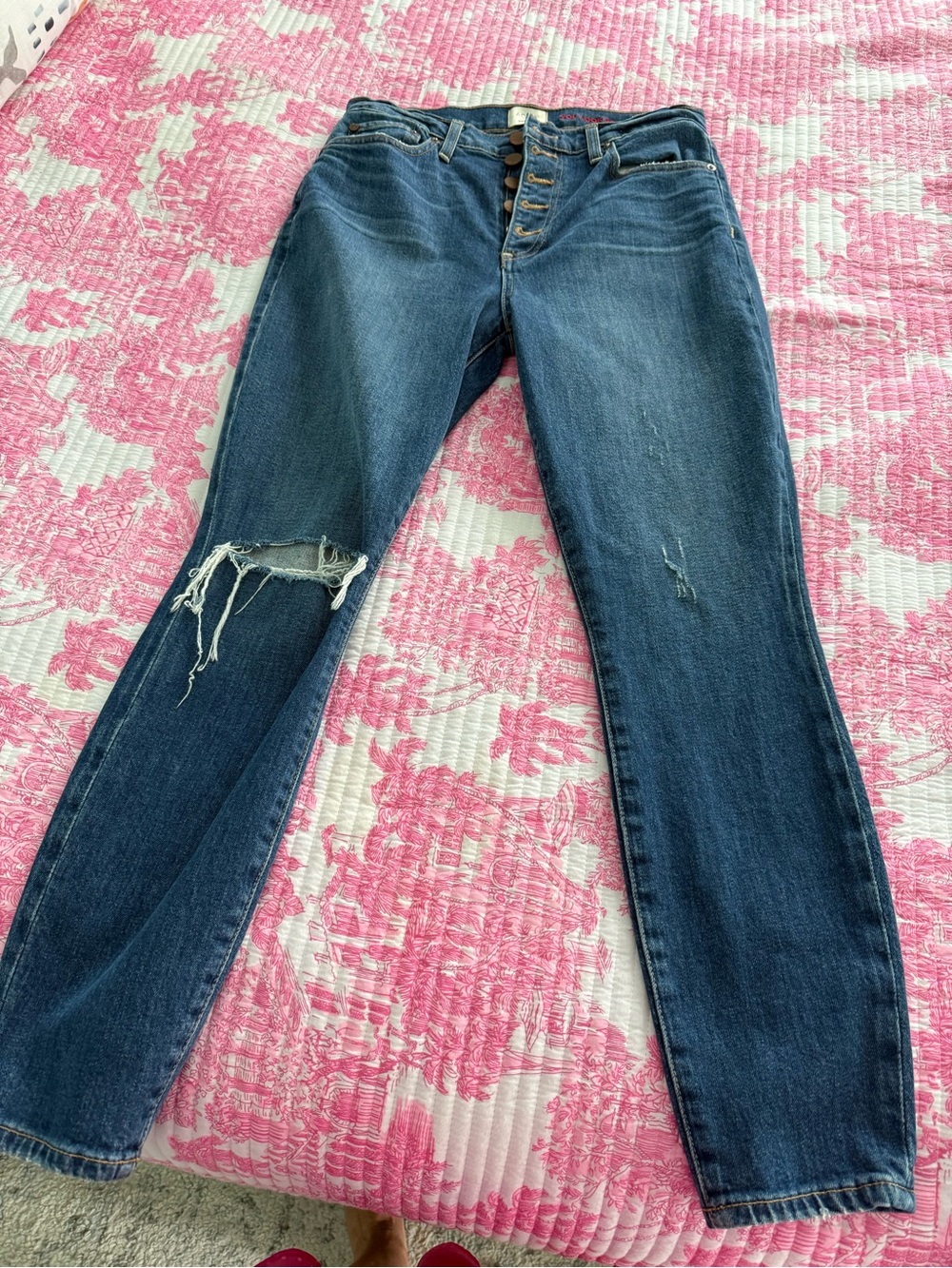 Alice + Olivia Dark Blue Distressed Skinny Jeans, stretchy denim
